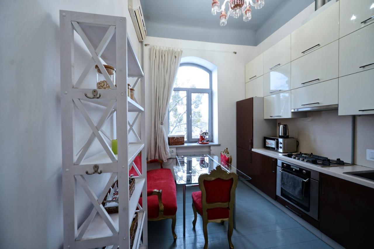Artol Gorodetskogo Apartment Kiev Luaran gambar