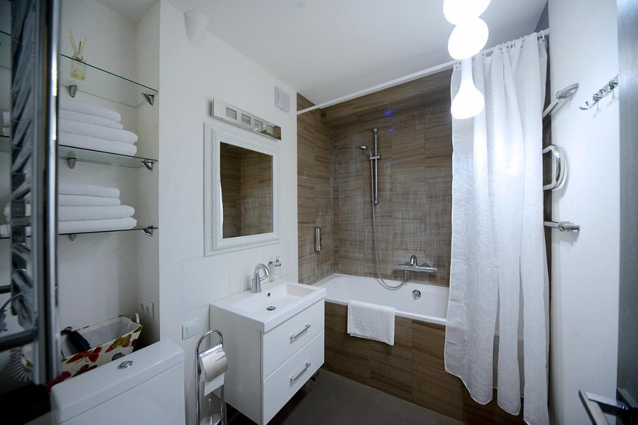 Artol Gorodetskogo Apartment Kiev Luaran gambar
